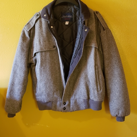 HOST PICK 😊 Manhatten Grey Wool Winter Jacket Sz 40M Like New! - Picture 3 of 8